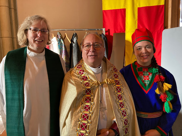 Professor Methuen and a Representative of the Sámi Community