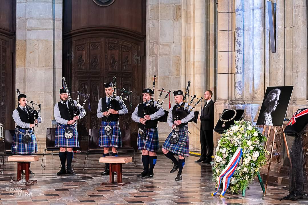 Soldiers playing bag pipes.