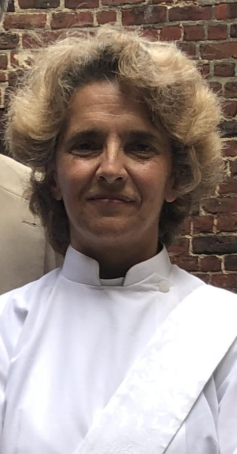 A close-up photo of Roxana.
