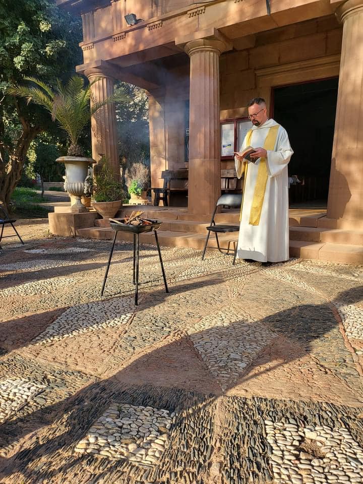An outdoor easter service at St Georges, Malaga.
