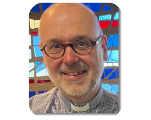 Headshot of Geoff read