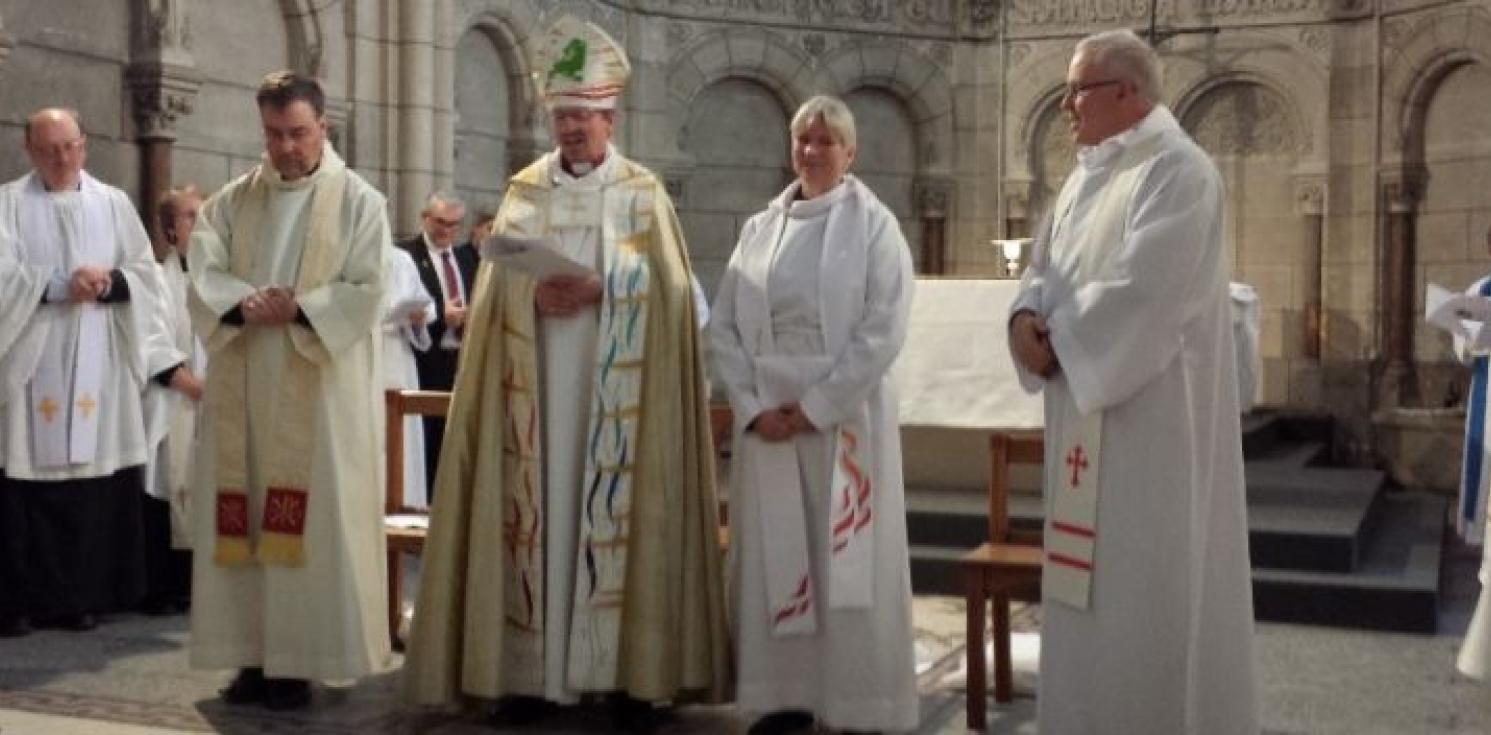 Bishop Robert in Bordeaux.