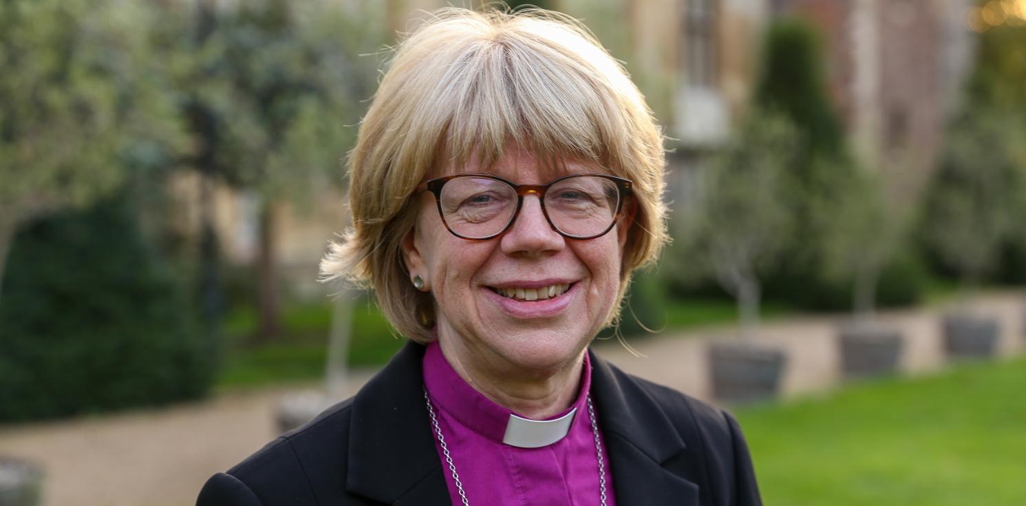 head and shoulders of Archbishop of Canterbury