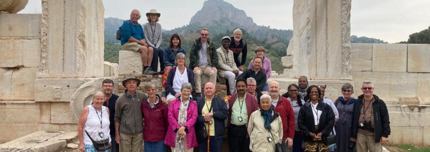 group in Turkey sat in a wall