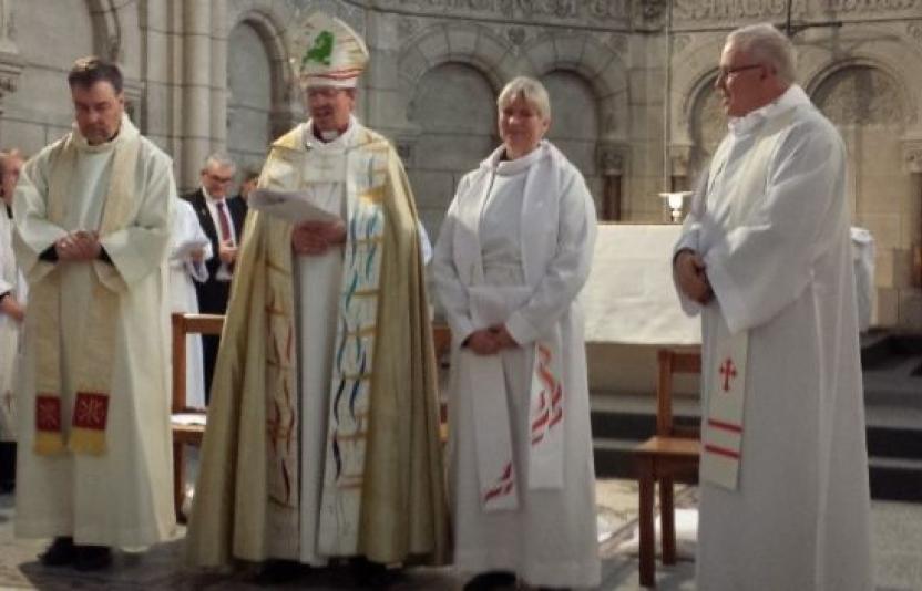 Bishop Robert in Bordeaux.