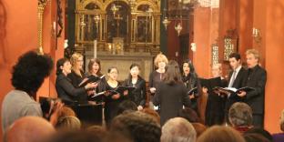 chior singing