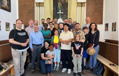 Pilgrims gather